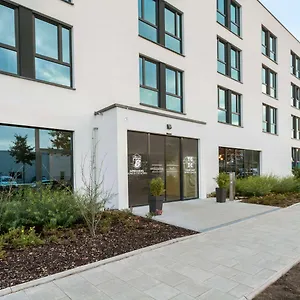 Super 8 By Wyndham North Munich